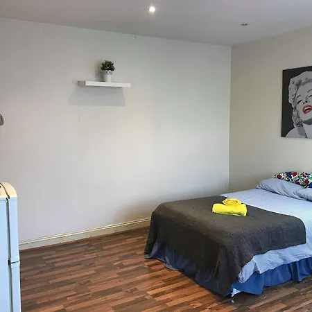 Mapesbury Hostel-2